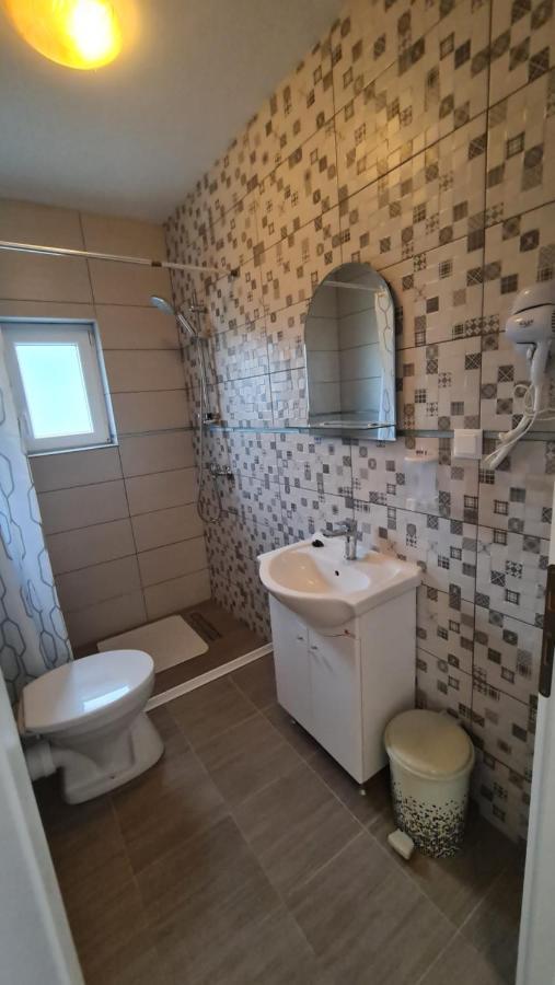 Casa Anne Hotell Băile Herculane Exteriör bild
