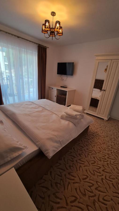 Casa Anne Hotell Băile Herculane Exteriör bild